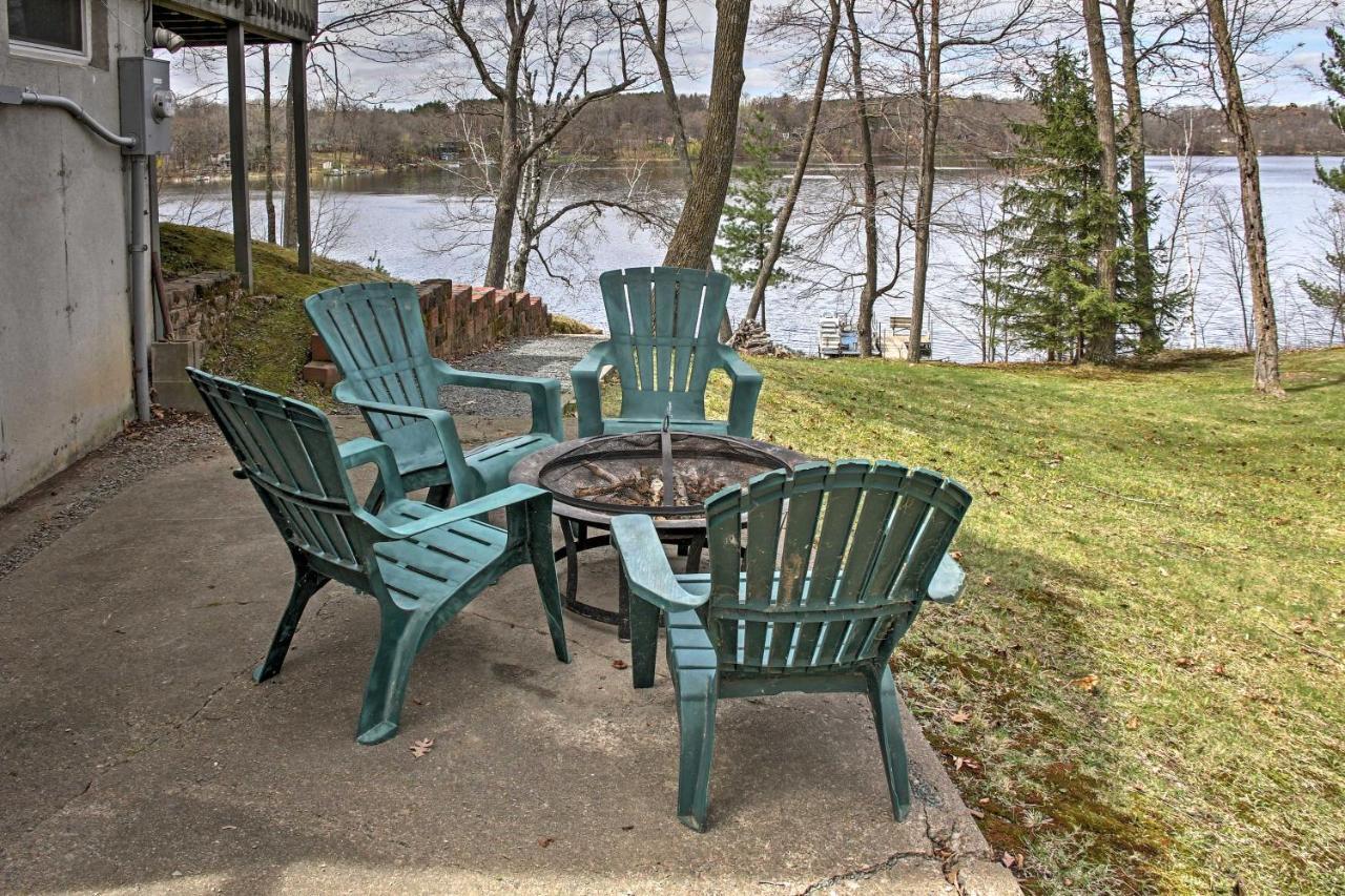 Cozy Balsam Lake Home Deck, Private Dock And Kayaks Exterior photo