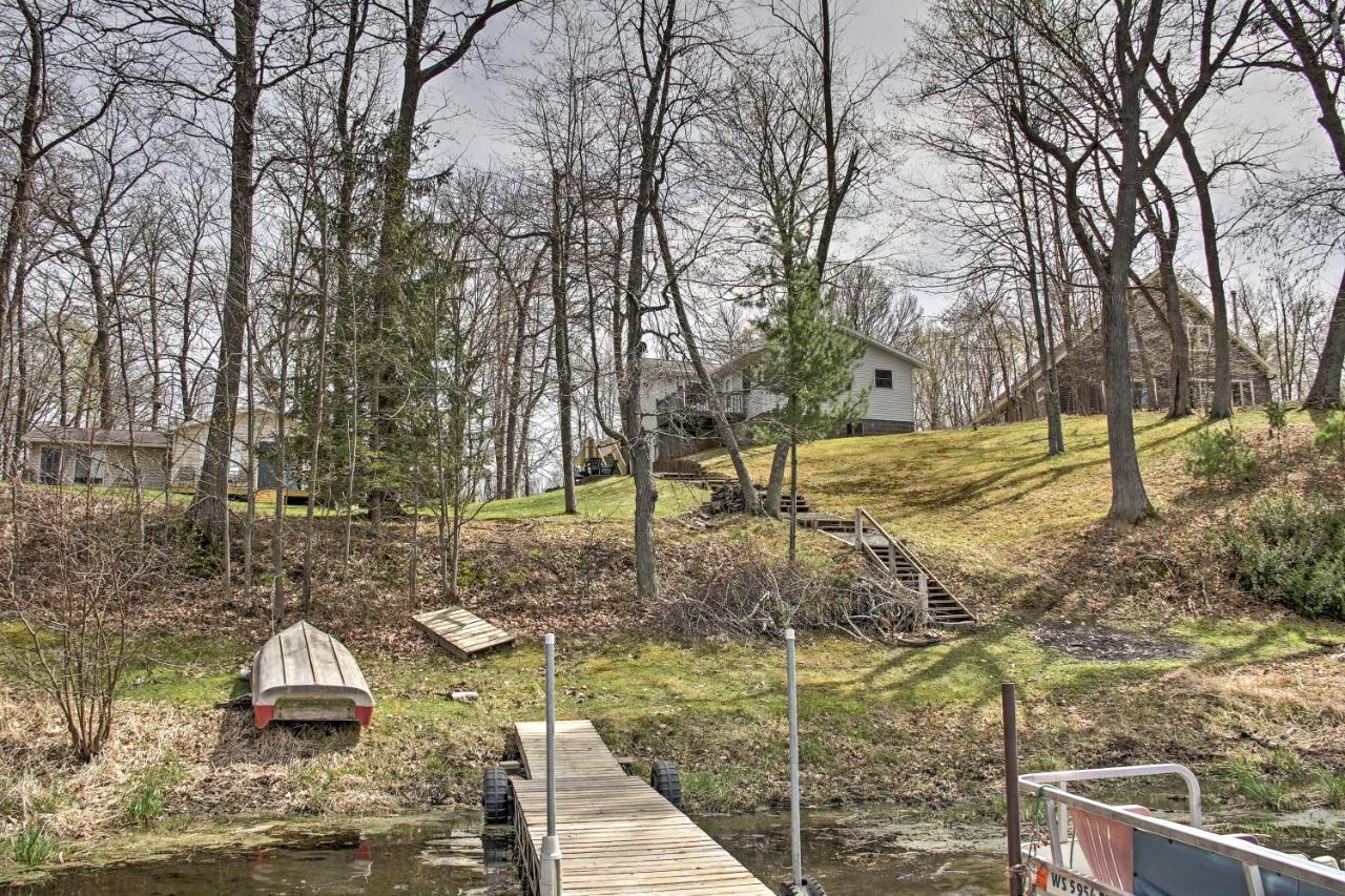 Cozy Balsam Lake Home Deck, Private Dock And Kayaks Exterior photo